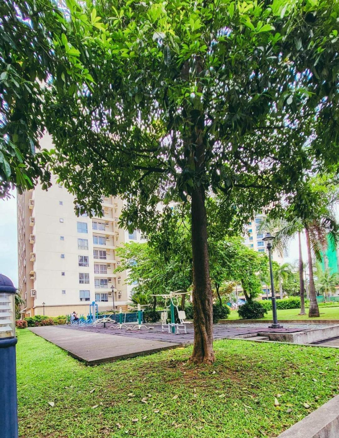 Spacious Room In Alabang Manila Exterior foto