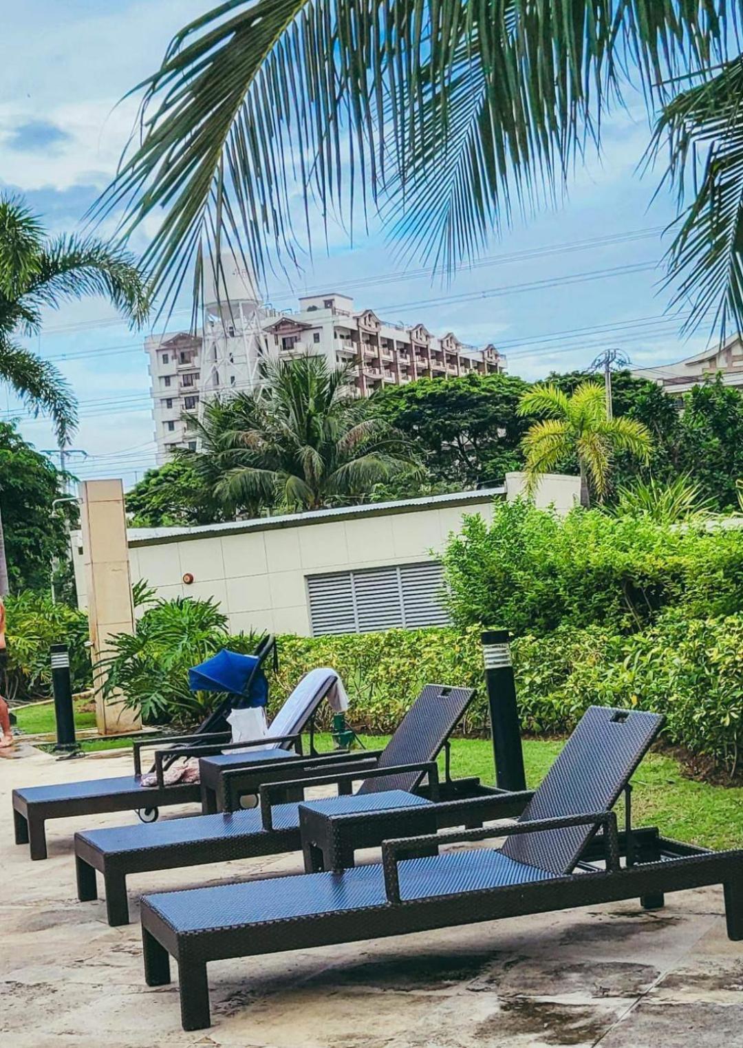 Spacious Room In Alabang Manila Exterior foto